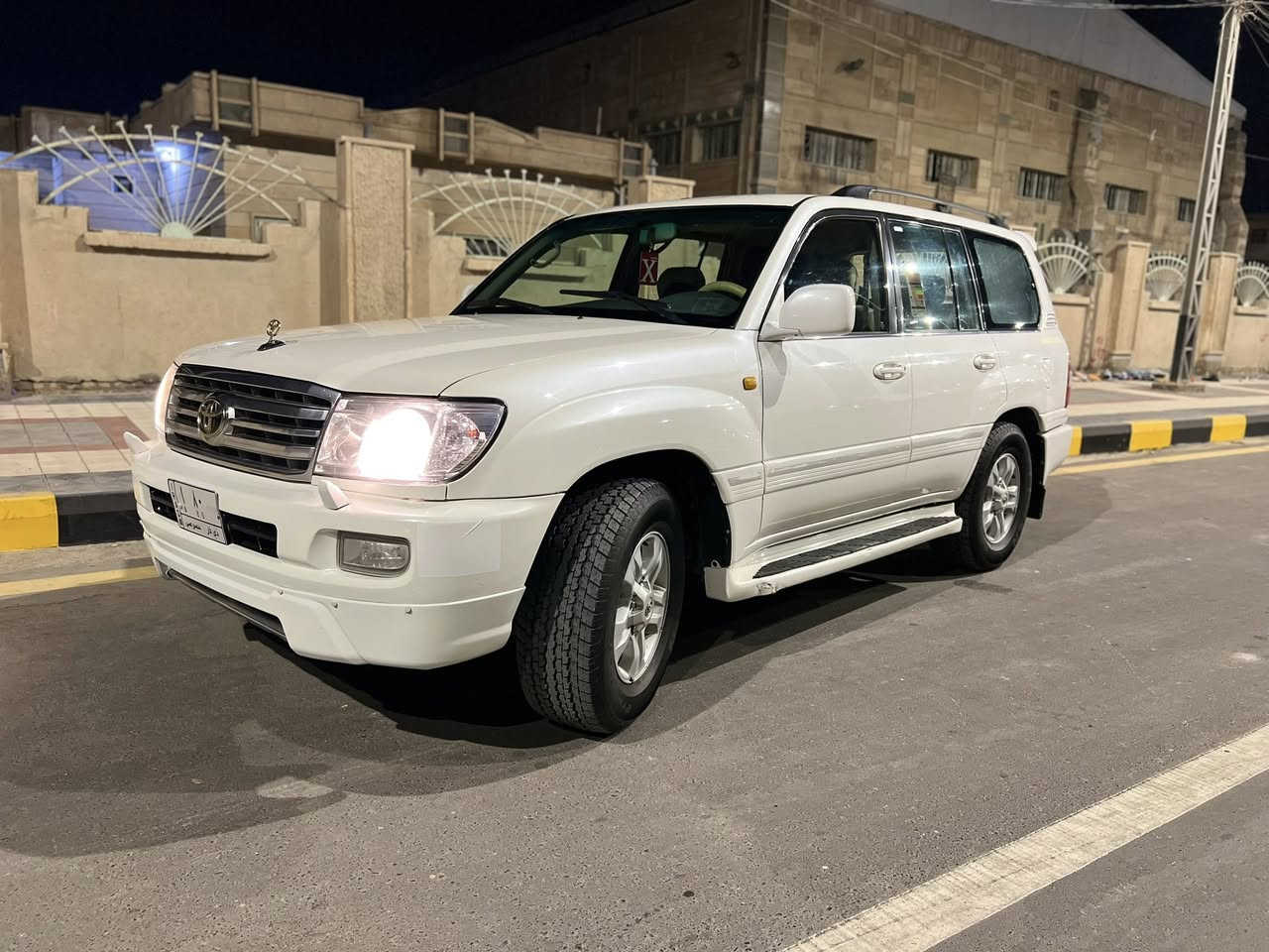 السلام عليكم لاندكروز 2007 خليجي رقم مميز 80 ذي قار فقط مبدل جاملغ الايمن اثر شخوط. سياره جاهزه من من الدعاميه لدعاميه مكانها ذي قار قضاء البطحاء. 
السعر 5 دفاتر وبي مجال لشراي ***********
