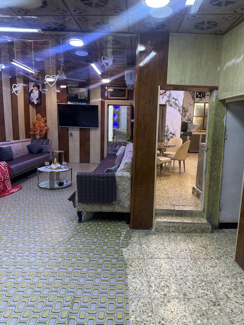 بيت تجاوز منطقه الحكيميه للبيع يحتوي ع ثلاث غرف مع مطبخ كبير واستقبال كبير ودوانيه وصحيات خارجيه الاستفسار الاتصال ***********/وتساب /***********