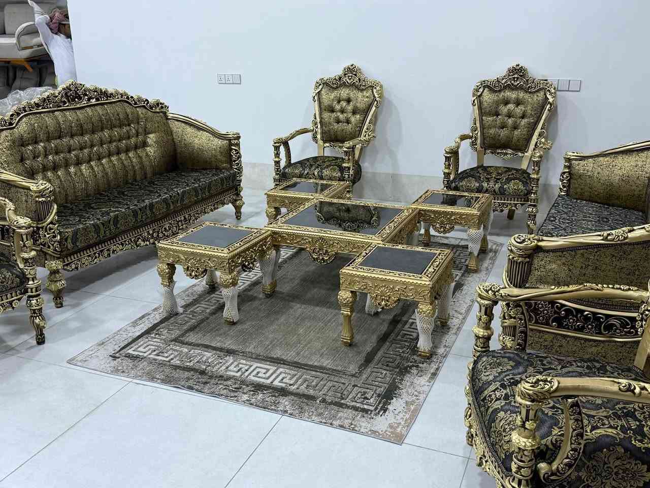 تخم إيفل – درجة أولى
خشب زان أصلي
سفنج سوفت مريح
قماش مقدف عالي الجودة
10 مقاعد + 5 طبلات هديه + 12 كوشه 
ضمان حقيقي
✨ تشطيب راقي وجودة مضمونة
🚚 توصيل مجاني لجميع المحافظات
💰 السعر: مليونين و300ألف
📞 للاستفسار: ‏‪***********
