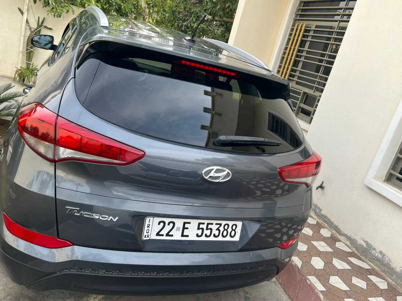 سلام عليكم سيارة توسان ٢٠١٧ وارد أمريكي 🇺🇸 حادثها فقط بنيد لا لغود لا شواصي ليبل واحد 1️⃣ شخط ما بيها سيارة 🚗 جديدة احلى من صور تخم تاير جديد تبريد خير من الله محرك على وضع شركة سيارة نص فول سيارة رقم أربيل تحويل ثاني يوم الاستفسار على الرقم ‭0775 254 4511‬
