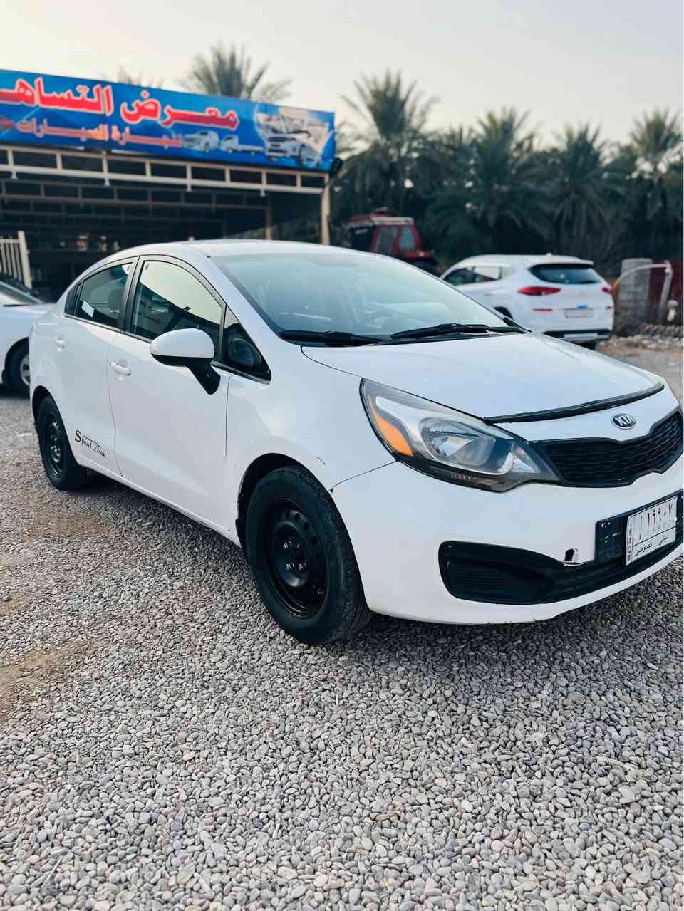 السلام عليكم 
للبيع كيا ريو 2014 وارد امريكي
محرك 1600 gdi
ماشية 105 الف 
كير مكينة وصدر كفالة وجديدة
جاهزة وكاملة 
الضرر جاملغ امامي فقط بدون دواخل 
السونار بالمنشور 
السعر 84 وبيها مجال 
العنوان بعقوبة 
للاستفسار  *********** بعقوبة, ديالى
