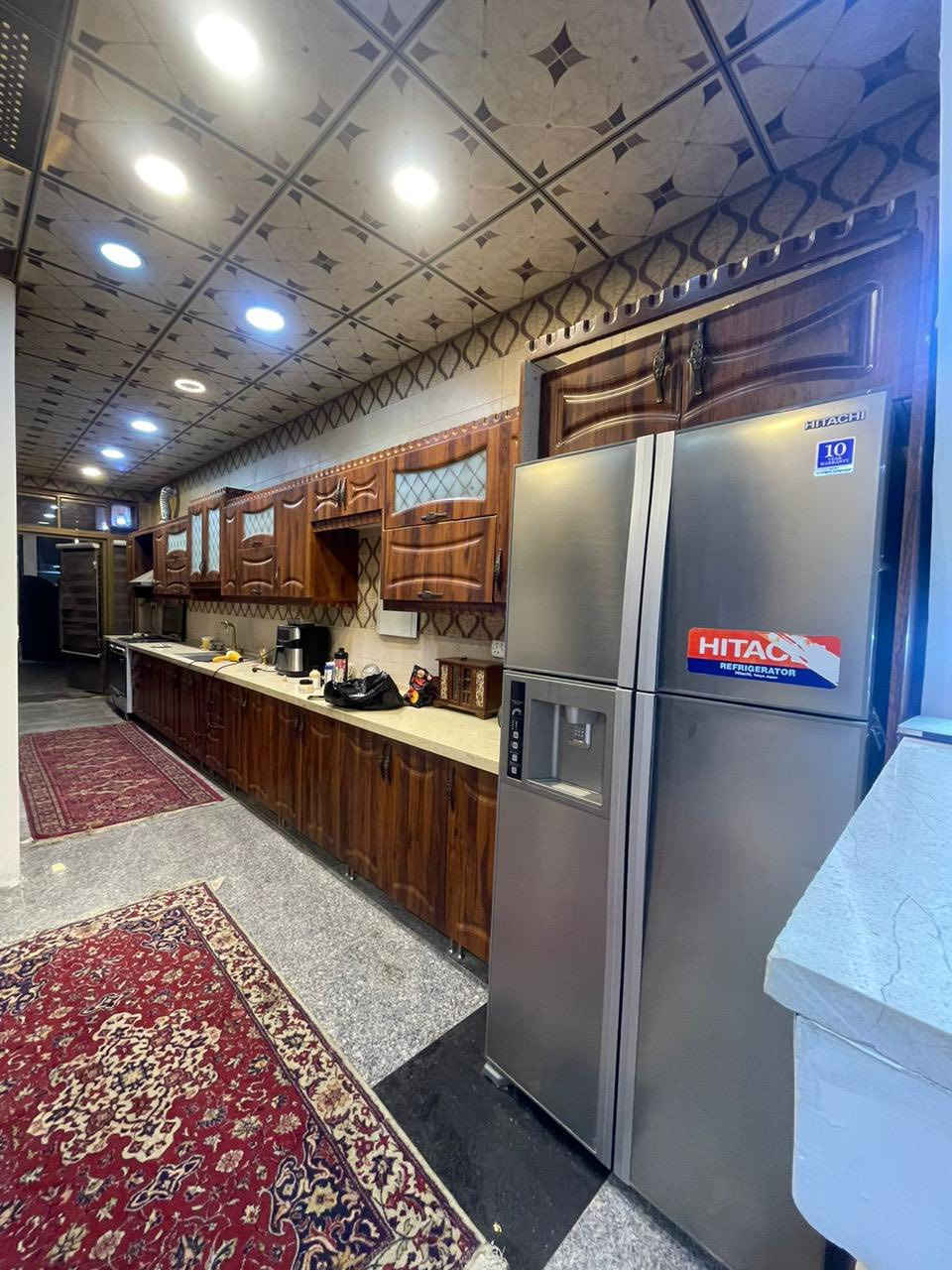 #للأيجار________في____السيدية
#طابق ارضي مساحة 150 متر مدخلين 

#يحتوي غرفتين نوم صالة مطبخ خدمات گراج 

#اجاره 800 

📞 للاستفسار:  

***********
