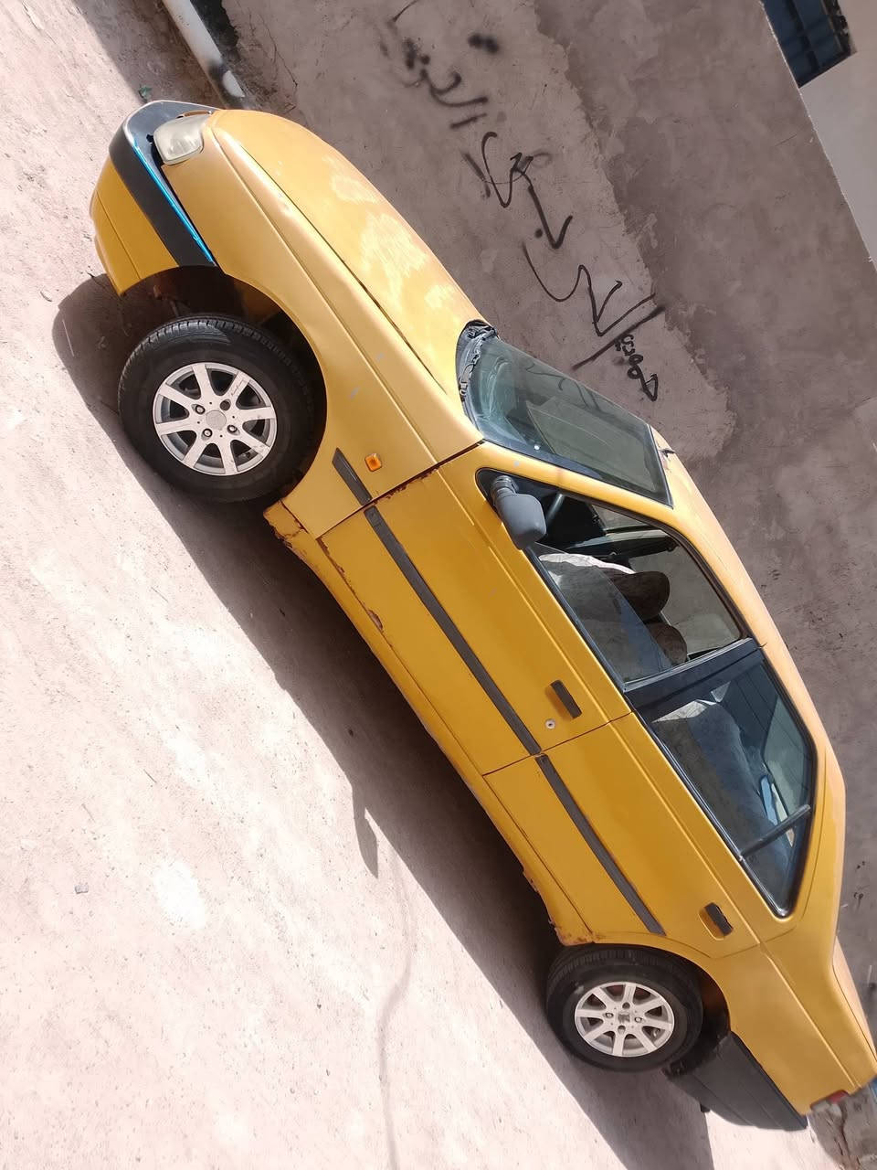 بيجو روا موديل ٢٠٠٩ مكينه ونجي اوتماتيك كربلائي
تخم تاير جديد حداديه حلوه دعاميه ولايت بك لايت جديد
باتري جديد كشره حلو مكينه بيه دخان من تحمه تكطع 
والبك يصفن عوزه ربط كهربائيات وميزانيه. سعره ١٢ ورقه
بيه مجال مكاني نجف كوفه ***********
