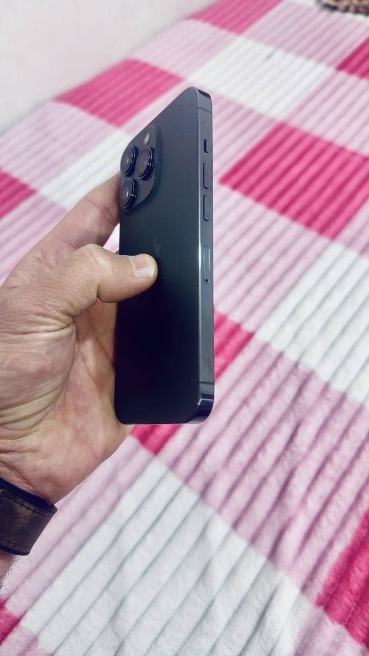 آيفون 13ابرو فقط البيع واالمراوس   الجهاز وتر ابرو غير داخل صيانة  بطارية 92
التواصل *********** متواجد واتساب
