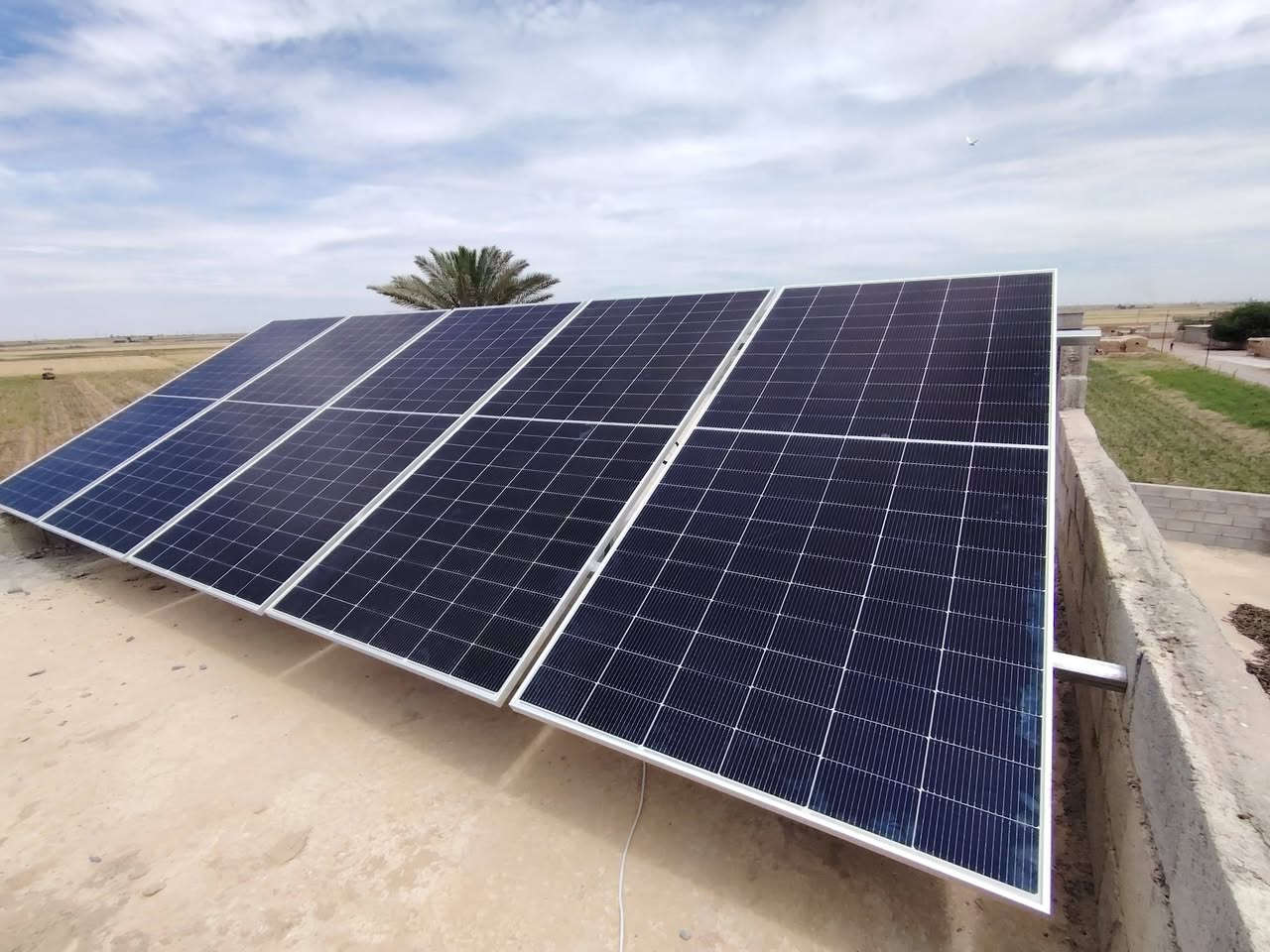 ☀️ شركة النور الهندسية للطاقة الشمسية ☀️
التميز في الأداء.. الرقي في التصميم 
(قضاء الحويجة قرية مراطة) 

إذا كنت تبحث عن الجودة، الكفاءة، والجمال، فنحن خيارك الأول. تم تجهيز المنزل بمنظومة ذكية توفر:

⚡ 10 أمبير نهاراً

🔋 6 أمبير ليلاً

🔄 تناوب ذكي تلقائي مع الكهرباء الوطنية.

🛠️ المواصفات الفنية (مكونات عالمية)
الجزء التفاصيل والمميزات
الإنفيرتر Marvel ذكي (4KW) -  (ضمان سنة).
الألواح  16 بازبار لأعلى امتصاص. العدد 5
البطارية ليثيوم Marvel 7.2KW) - عمر 8000 دورة، ضمان 7 سنوات، شاشة ذكية.
الهياكل حديدية ثقيلة مقاومة للصدأ ومصممة للظروف الجوية الصعبة.
التوصيلات كابلات DC أصلية (4 ملم) مع وصلات MC4 المخصصة.
🎁 عروض خاصة بمناسبة افتتاح موقعنا الجديد!
🛡️ ثقة | أمان | استفادة ⚡

📍 العنوان: الحويجة - قرب الدفاع المدني. 👷‍♂️ بإدارة: المهندس علي حسين.

📞 للتواصل والاستفسار:

اتصال: [***********]

واتساب: [***********]
