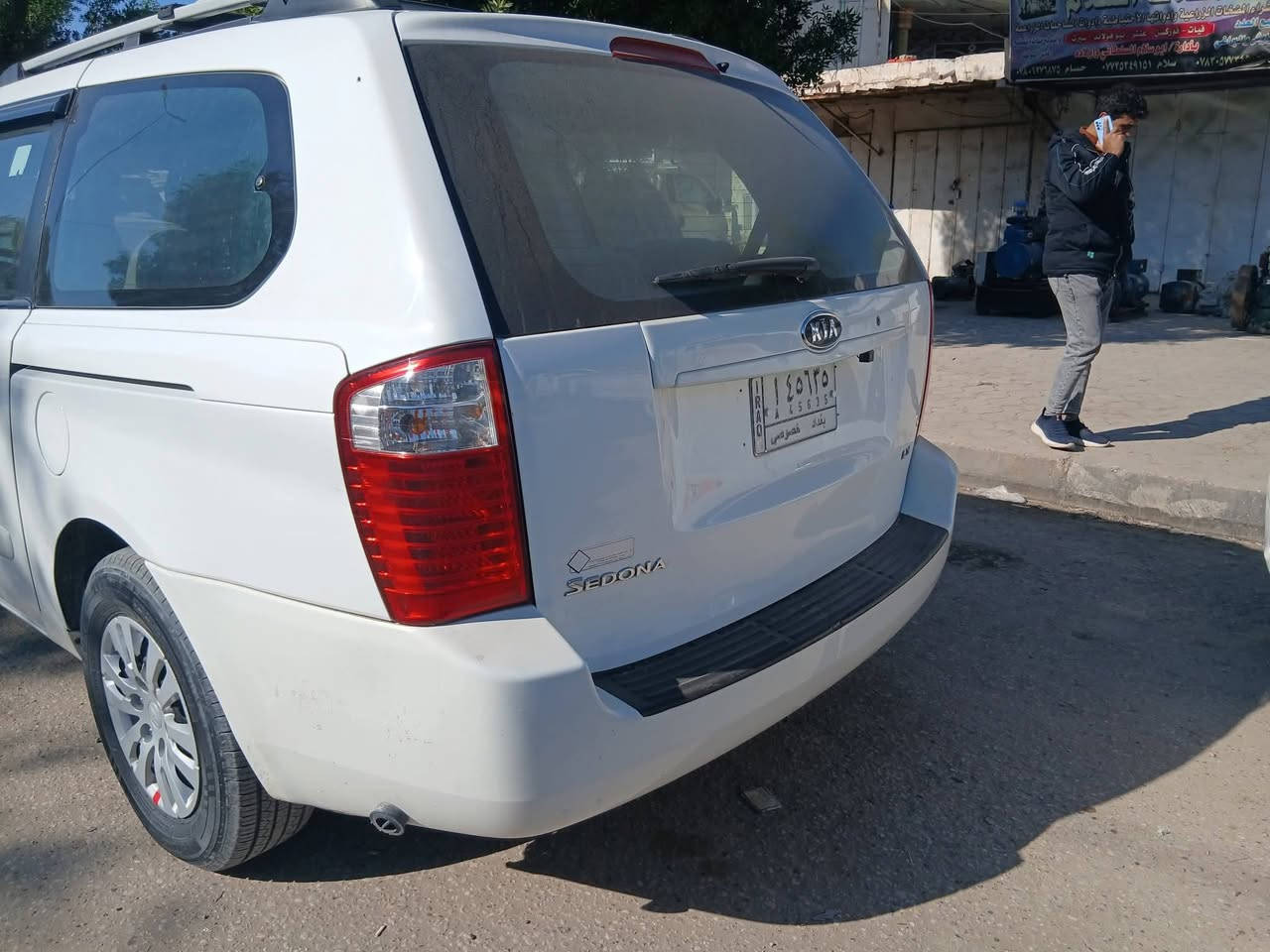 سلام عليكم أصدقائي سيدونه ٢٠٦ سته سلندر٣٠٩٠٠ للبيع او مراوس بسورنتو او سنتافي ٤ سلندر السعر ١٢٠ ورقه مع مجال بصيط السياره كولش نظيفه الشراي يتصل *********** العنوان كربلاء حي الوفاء
