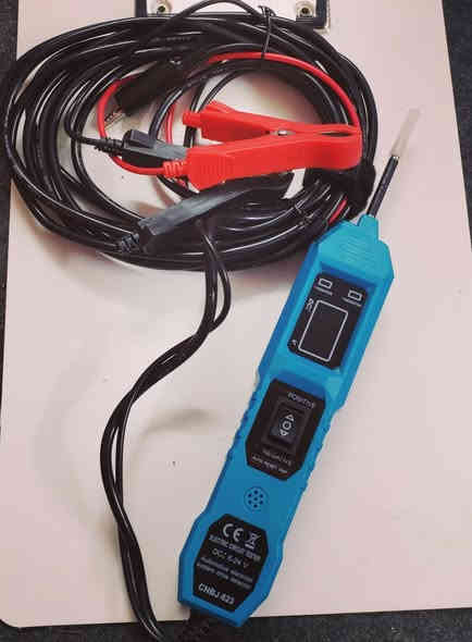 السلام عليكم جهاز فحص شورت الكهربائي وفحص علبة الفيوزات واي عطل كهربائي السعر 50 الف تواصل واتساب ***********
