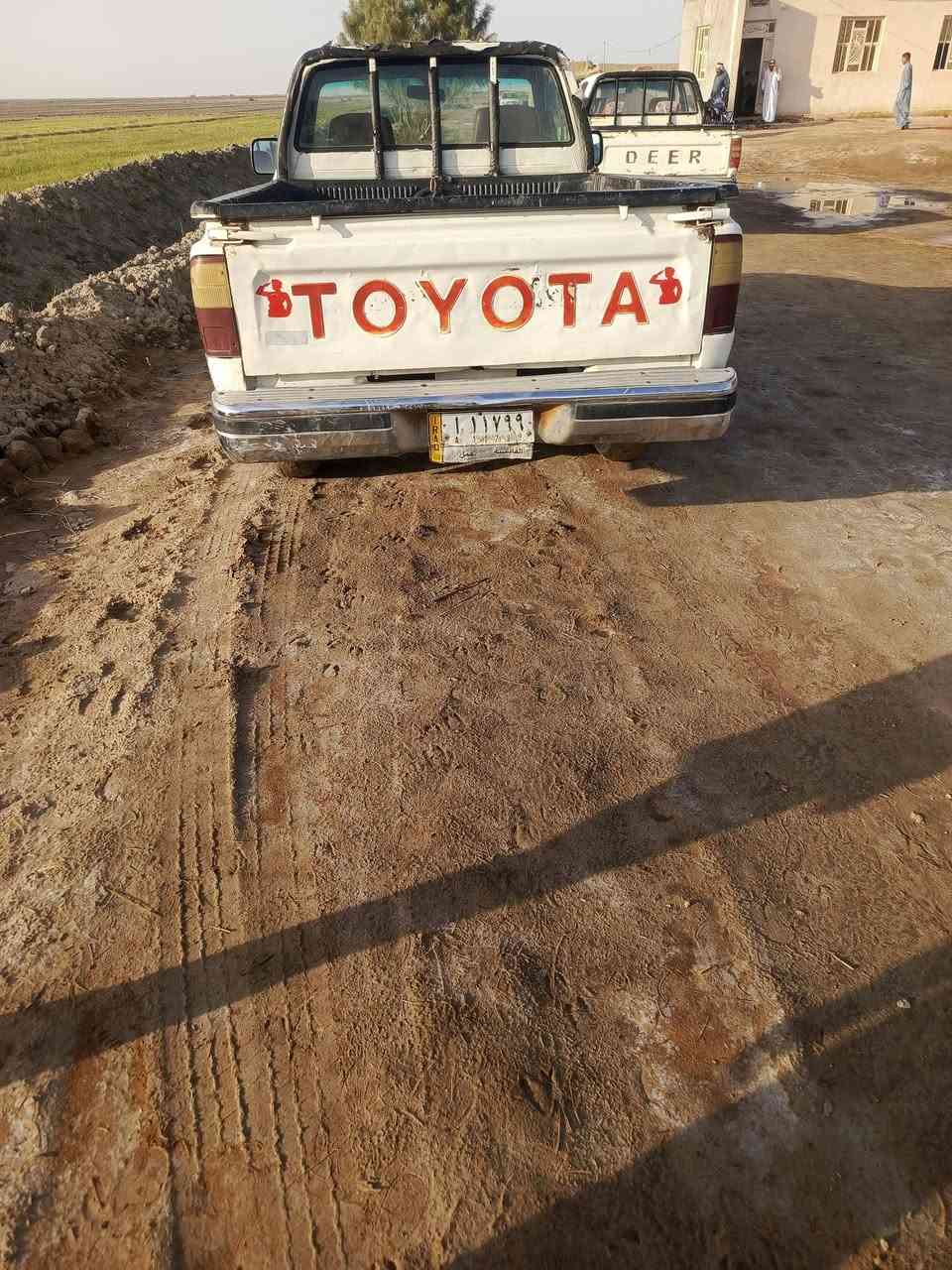 سلام عليكم سيارة للبيع 2003 سعر 75وبها مجال ***********
