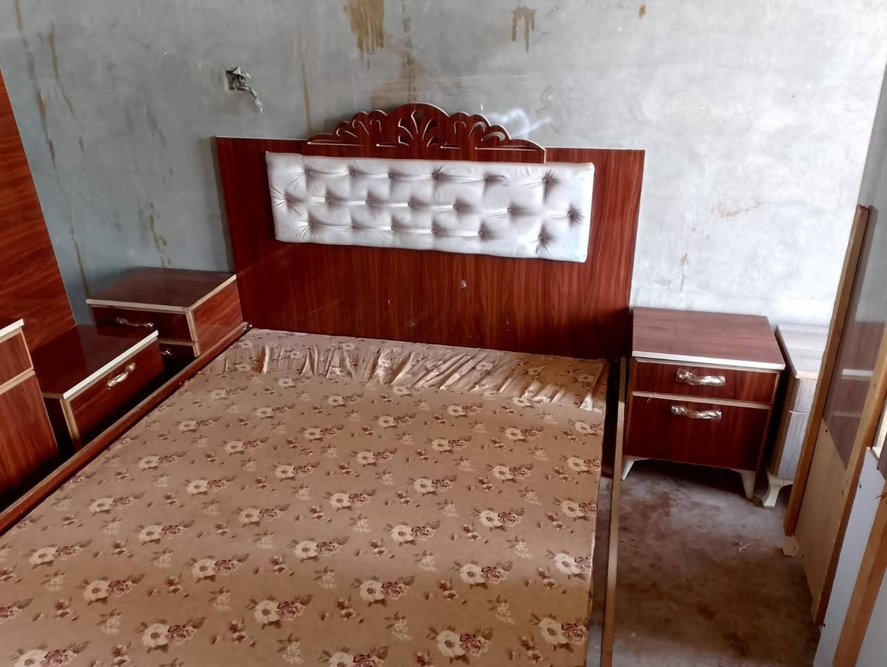 غرف نوم اخت الجديد مستعمله قليل السعر 450بيً مجال للطيبين


**إذا كنت صاحب هذا الإعلان وتريد حذفه لأي سبب، رجاءا أرسل رسالة إلى الدعم الفني**