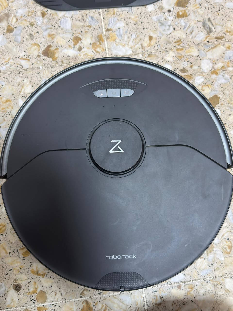 مكنسة كهربائية روبوروك ماكس S7 ماكس في بلس من روبوروك، تتميز بقاعدة تفريغ تلقائية وتقنية رياكتيف ايه اي 2.0 لتفادى العوائق، وخاصية مكالمات فيديو في الوقت الفعلي، وقوة شفط 5100 باسكال، اسود


**إذا كنت صاحب هذا الإعلان وتريد حذفه لأي سبب، رجاءا أرسل رسالة إلى الدعم الفني**