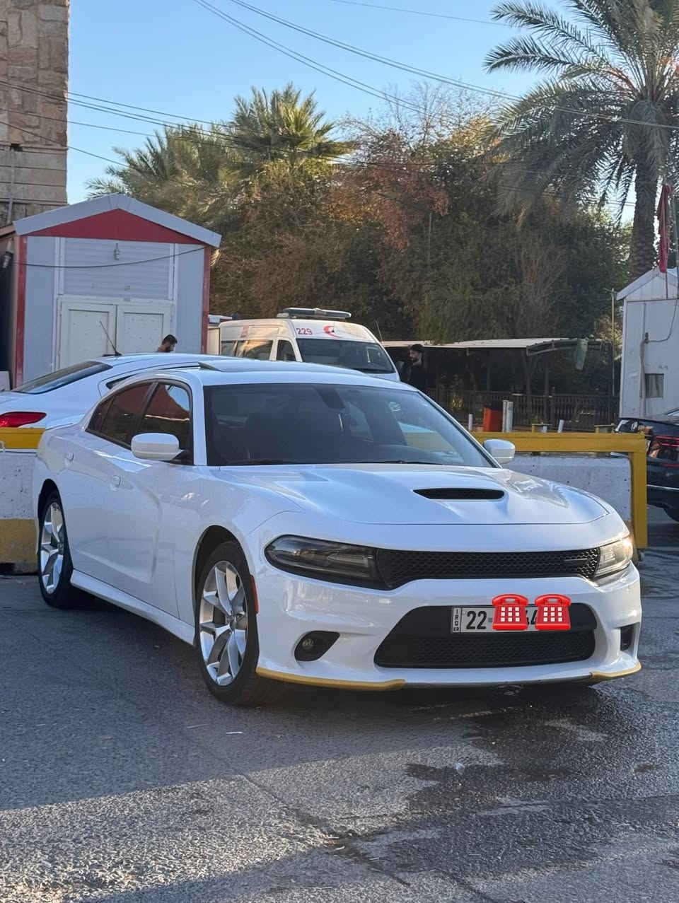 سلام عليكم دوج جارجر مودديل 2019 GT plas سياره كلين تايتل
رقم ☎️ ***********
شاشه كبيره 
شفتات استيرن
كشن حضن + كشنات كهرباي
سستم سماعات Alpein
دشبول ناعم
كشن كنتارا
كشنات تتفئه+تبريد
كشنات خزن
سقف سلايت روف فته بل سكف
رادار جانبي + نقطه عمياء
حساس خلفي 
كامره خلفي 
ماشيه 65mil
ويل 20بلادي 
لايتاتled
