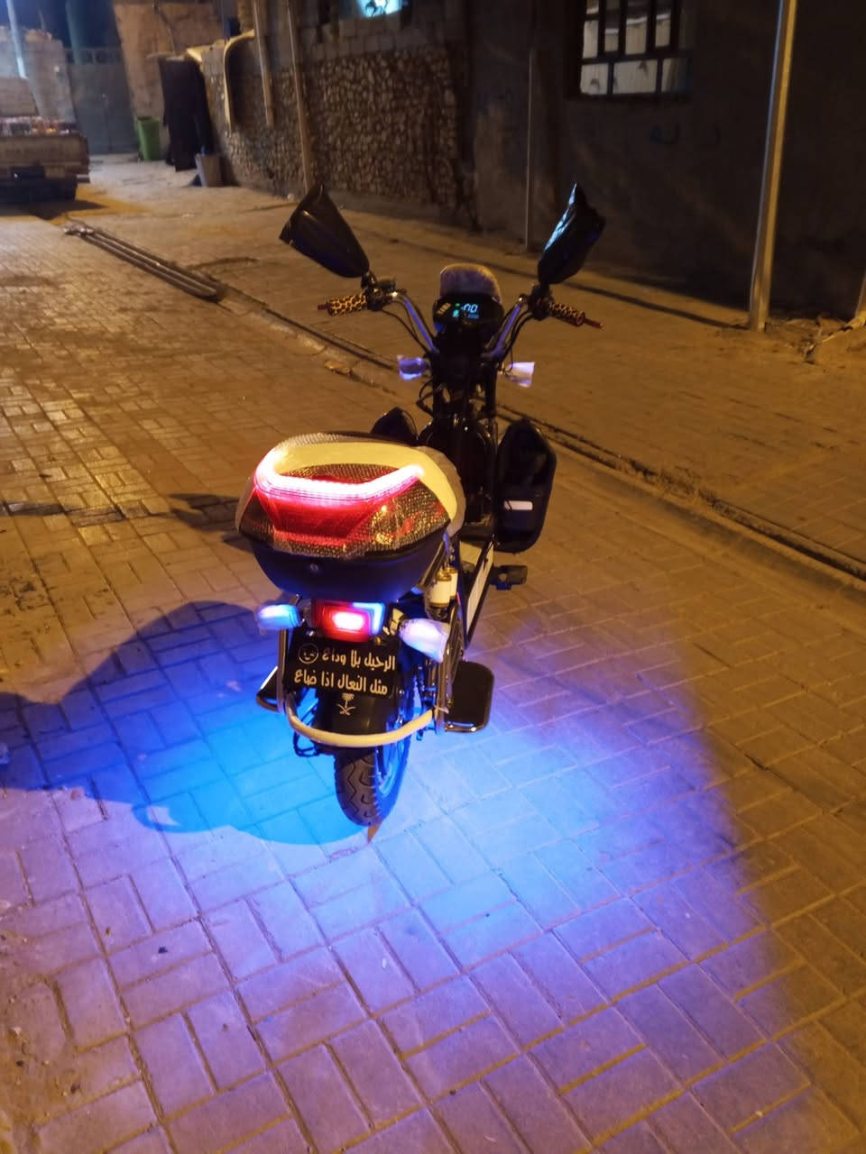 سلام عليكم  اخوان ماطور اخوين لبيع او مراوس بطاريات على لفحص كهربائيات كلها شغاله اشاير يمنه يسره دبل اشاره سكن نشرات مثبت سرعه تخم تايرات جديد لستفسار اكثر تصال على رقم الهاتف  *********** @إشارة
