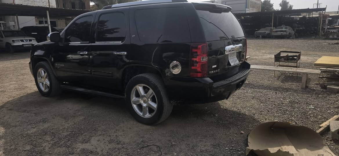 السلام عليكم تاهو ادوات مكفوله من الكص بيها 3قطع صبغ فقط بدون حادث ويل 20 تخم تاير  جديد كير قبل عشر ايام شديته حاويه محرك مكفول بيها فقط فطور بالدشبول السياره جاهزه اي نقص مابيها السعر 77ورقه مكان السياره محافظه ديالى الخالص ***********
