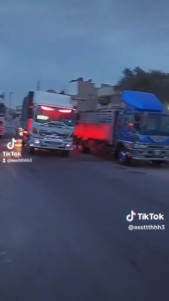 السلام عليكم هينو انكر ثمانين سوبر طول سته وربع تخم تاير رقم بغداد تحويل ثاني يوم سياره جاهزه مكفولة كفاله عامه العنوان الشطره الدلال علي العكيلي استفسار على هاذا الرقم ***********
