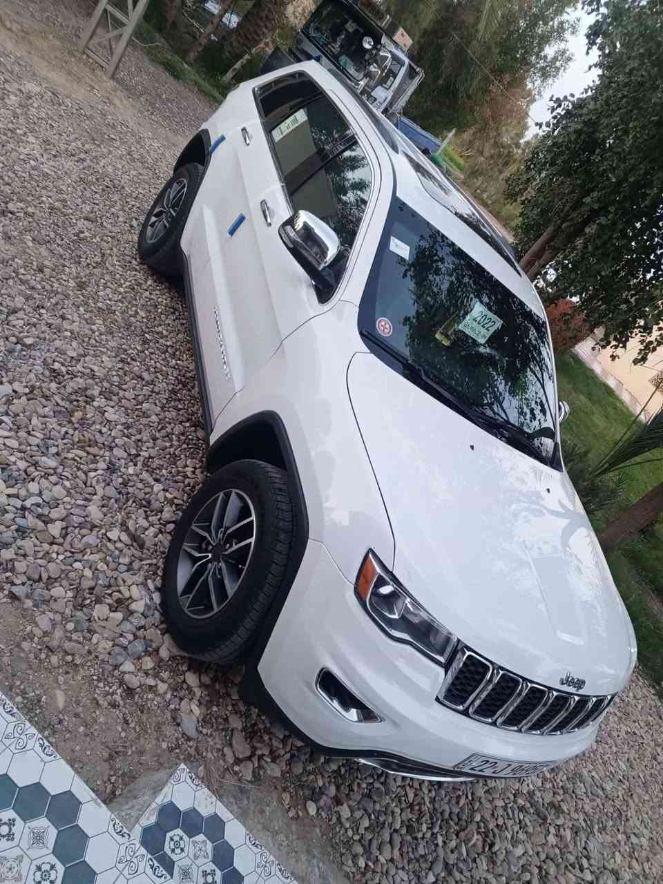 السلام عليكم 
جيب أمريكي موديل 22 المتد   فول مواصفات 
فتحه 
كشنات كهرباء 
بصمه ابواب وتشغيل  وتشغيل عن بعد 
مانع انزلاق فور ويل 
 اشاره ترحيب  وبعد هواي مواصفات بيهه 
السياره جديده مال جناي 
رقم جديد انكليزي اربيل 
***********
