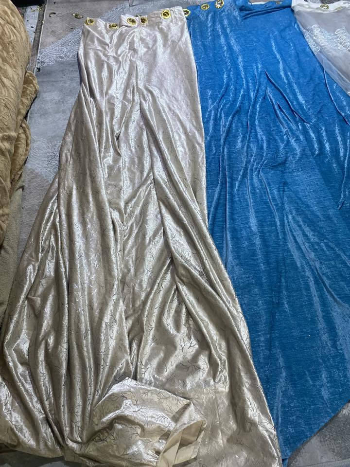 يالله
سلام وعليكم غراض لبيع 

صوبه شمعتين ١٠ الف قفل 

تنور كهرباي ٢٠ الف قفل 

دوشك نفر ١٥ الف قفل 

غرفه تركيه ٧ قطع إذا ويا نقل ٧٣٠ بدون نقل ٧٠٠ قفل 

بردات ٨ قطع كلهن عله ٧٠ قفل 

زوالي ثنين كبار وثنين صغار يحتاجلهن غسل كلهن ٨٠ وبيهن مجال 

طابعه كانون تلاتالاف و ٤٠٠ وعشره ١٠٠ قفل ملون عادي وجهتين 

مكاني نجف توصيل اكو بس نجف 

***********
