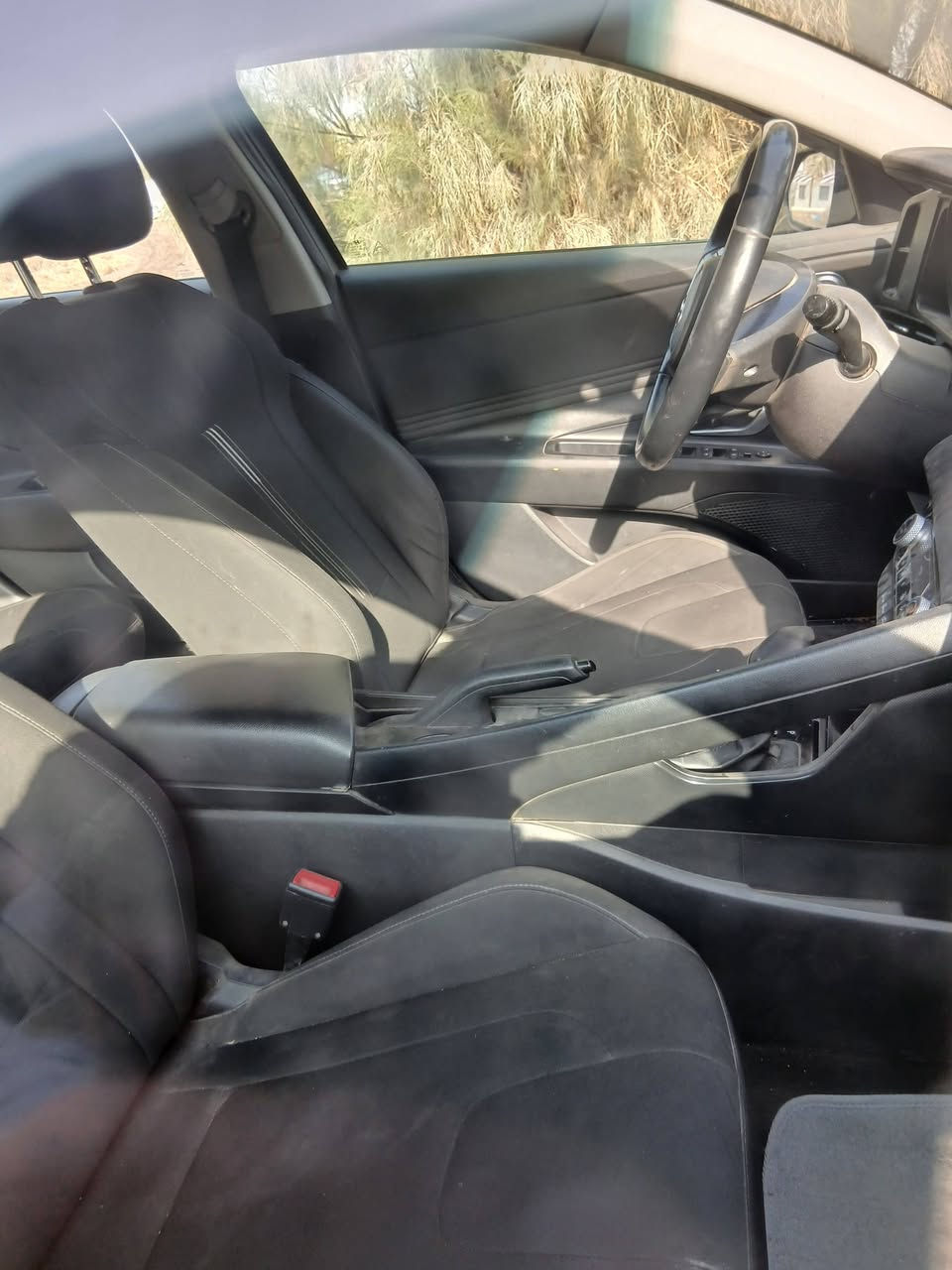 سلام عليكم انتره موديل 2022 معوقين هاي سنه صير حره ضربه جاملغ الخلفي اليمن وبنيد مبدل حداديه طخم تاير محرك وكير جداد مكفولات وصوليات 120 مكاني الناصري فظليه  ***********
