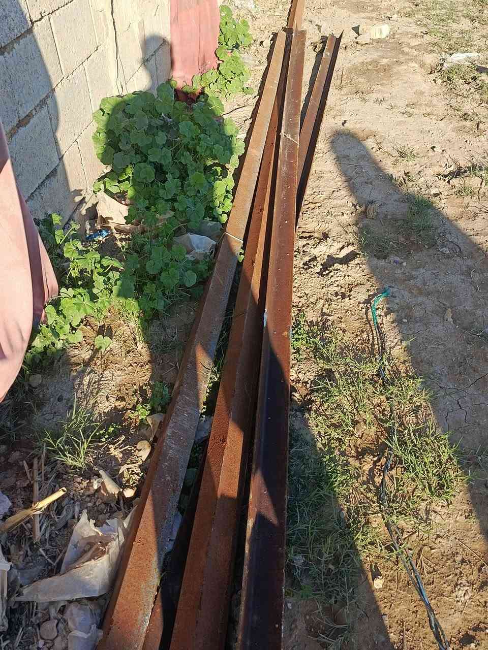 زاويه للبيع العدد 110
***********
