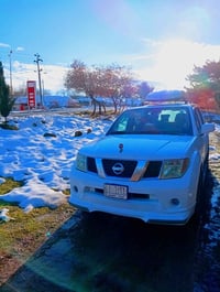 عندي باتفندر موديل ٢٠٠٧ مكفوله من ضربه وصبغ مراوس فقط فورد اكسبلوره رق...