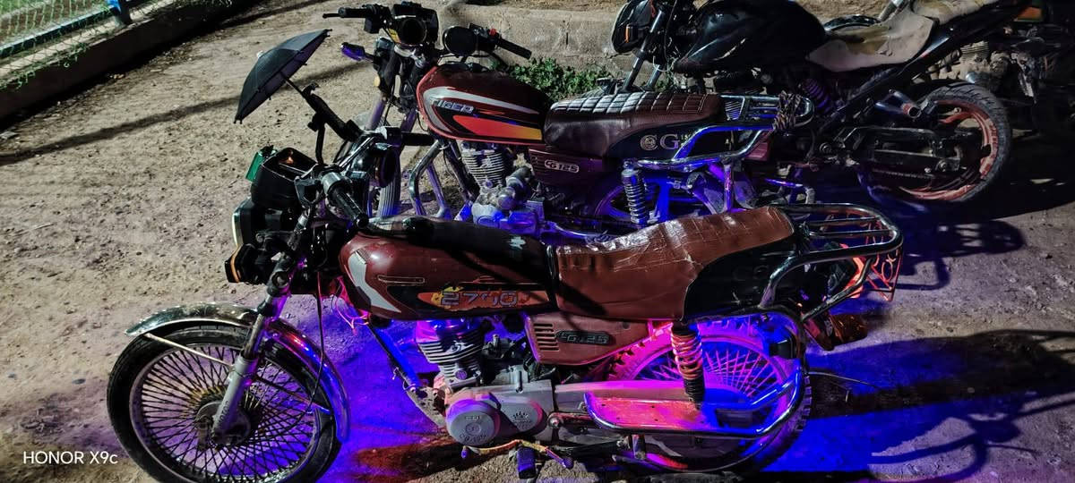 ماطور بارت عيتاني اربعه كير 4 واير منيه شغاله كامل اشاير   السعر
325 بي مجال[***********
