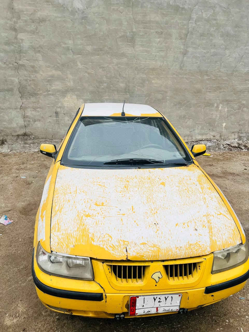 سلام عليكم سمند موديل 12
السياره بيها كازكيت
هيئه ماسجله تاير نضيف
صدرها جيد
سياره عرضها ب 28ورقه
هيئه والغرمات ينزلن من سعر السياره
العنوان بغداد شهداء البياع 
***********
