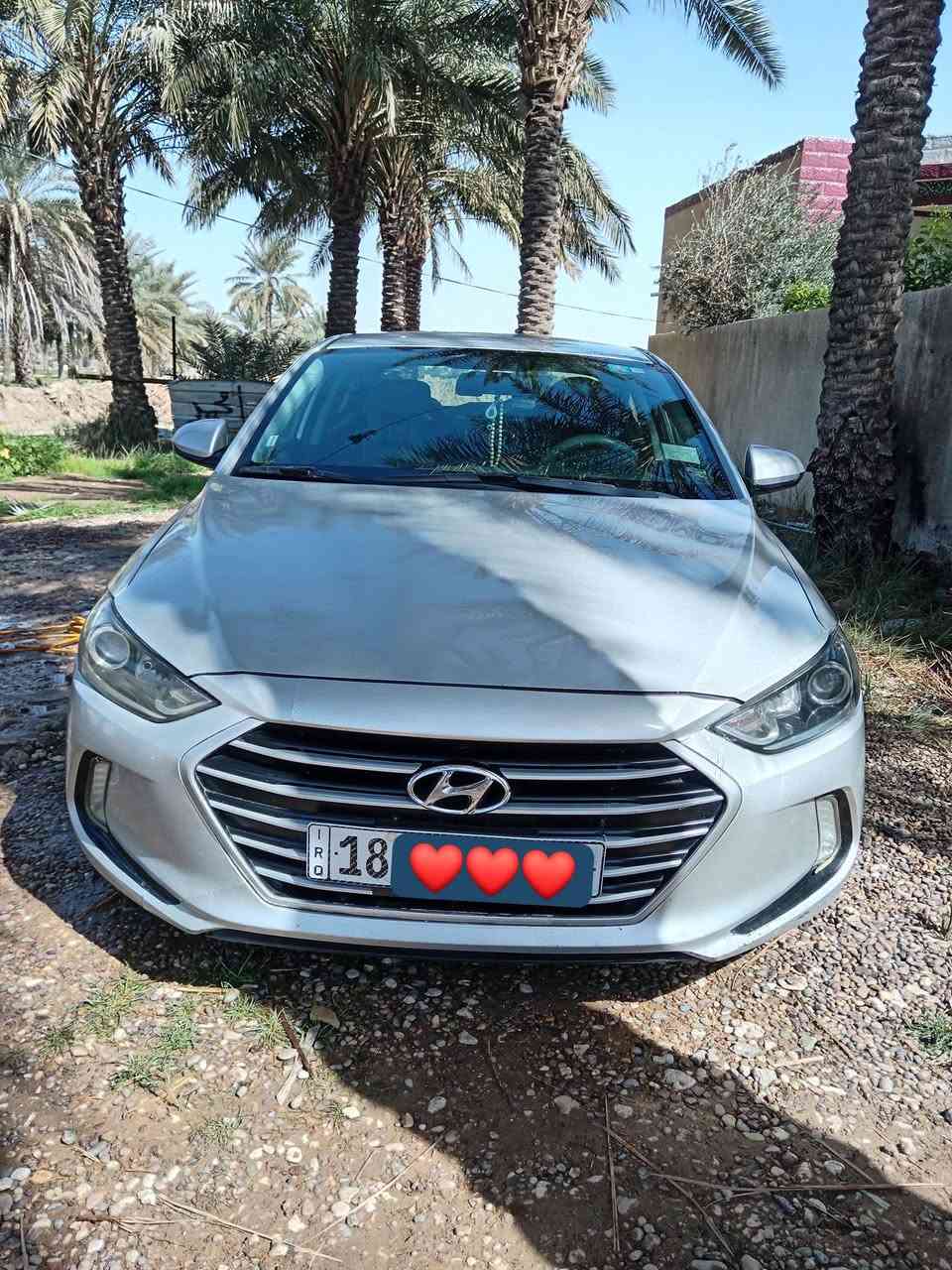 السلام عليكم الانترا أمريكي 2018 مكفوله بيه فقط جاملغ ونفسه مصلح علا البارد وخشم البنيد ليبل واحد  مكينه وكير وحداديه  وتخم تاير كله جديد   رقم بابل  السياره بسمي الرقم *********** ***********
