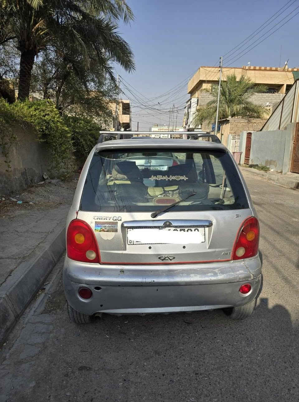 السلام وعليكم 
كيو كيو شيري موديل ٢٠١٠
السياره مكفوله من كلشي 
تبريد ثلج تدفئه كله مكفول 
تخم تاير جديد 
رقم بغداد 
السياره باسمي
التحويل ثاني يوم 
  العنوان ديالى بلدروز 
السعر 27 وبيها مجال 
رقم التليفون  للتواصل ***********
