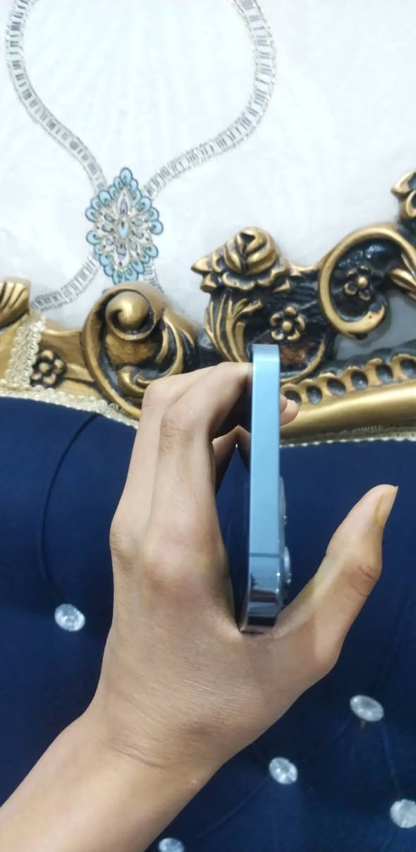 السلام عليكم ايفون 13 برو ماكس ذاكره 256 بطاريه 87 كامل ملحقات وتر بروف شرط فحص  الجهاز اخو الجديد يمنعني الكلمه نظافه 100% 100 اللون المميز البحري المكان الناصريه المركز رقم التليفون *********** السعر 680 قفل قفل
