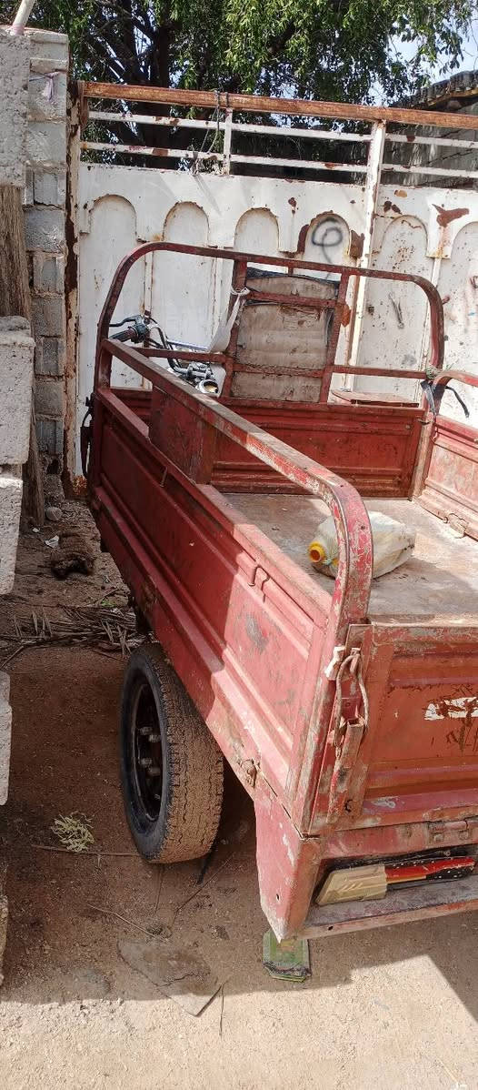 سلام عليكم  ستوته موديل 2017وراق ستوته كدامكن 850وبيه مجال قليل واهثه رقمي***********
