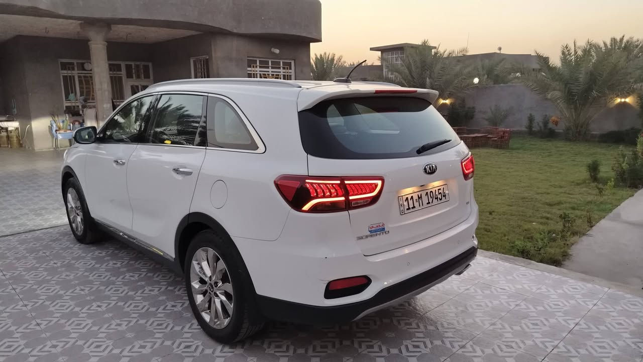 السلام عليكم ورحمة الله وبركاته
سورنتو خليجي 18 شكل 20 رقم بغداد بسمي السعر ٢٤٠ ماشيه ٩٩ فول عدا البانوراما ٦ سلندر الكراسي الاماميه كهرباء بصمه دوسه ضوئيه ترحيب اربع انظمه قياده جنطه ذكيه ثلاث قطع تبريد منفصل ارضيه جلد ٧ راكب بيه شخط بين البابين ومصبوغ على كد الشخط مكاني كربلاء المقدسه الحسينيه ***********
