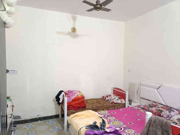 بيت للبيع العنوان شارع مزرعت ابو هبا قرب حسينية ابي طالب 
المساحه 90 متر 
بناء بلوك اعكاده 
غرفه وصاله ومطبخ وصحيات 
زراعي 
سعر 30 مليون 
الاستفسار الاتصال على 
***********
