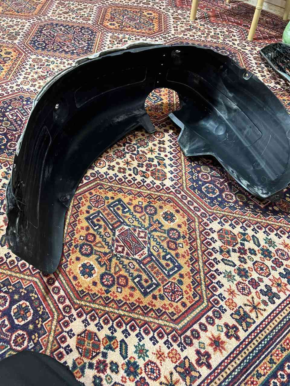 سلام عليكم أبطانه خلفيه جهة اليسار  كيا سليتوس موديل 2024 السعر 75.  التواصل والاستفسار عبر رقم *********** واتساب فقط
