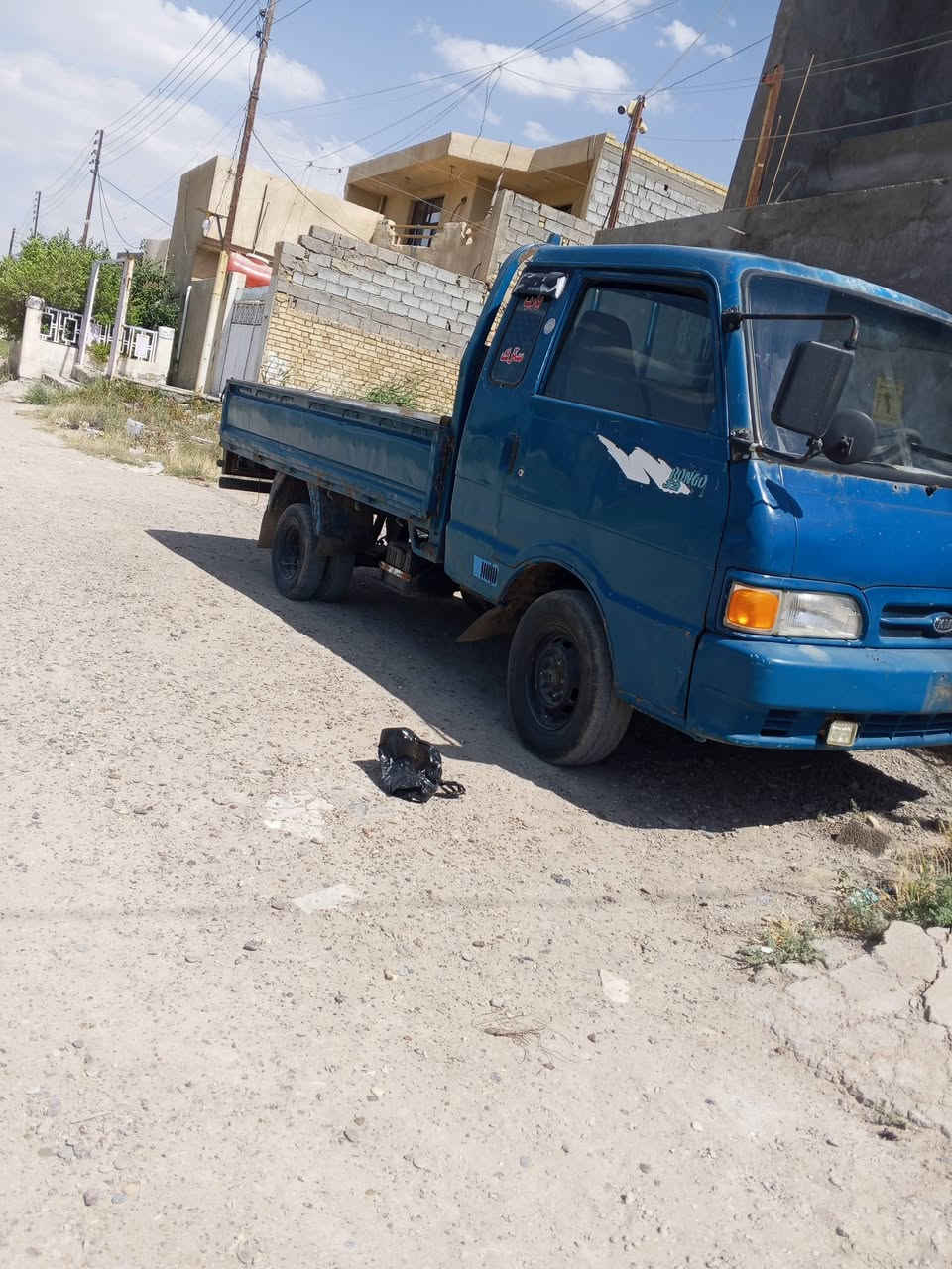 كيا بنكو قمارة وربع ٧ جنگال  موديل ١٩٩٦ رقم انبار مشروع وطني سيارة جاهزة مال جناي مكفولة عدا المحرك بي خيط بخار بدون تنقيص داخلة هزة قبل شهر تقريبا السعر المطلوب ٤٨ وبيها مجال المكان التاجي للاستفسار الاتصال على الرقم ***********،،*********** الارقام بيها واتساب
