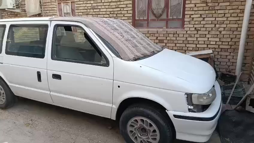 السلام عليكم
كلايزر موديل 1992 السياره جديده وغرفتها حلوه فحص مؤقت كركوك 
الاتصال/***********
بيع مستعجل السعر 35 وبيها مجال
