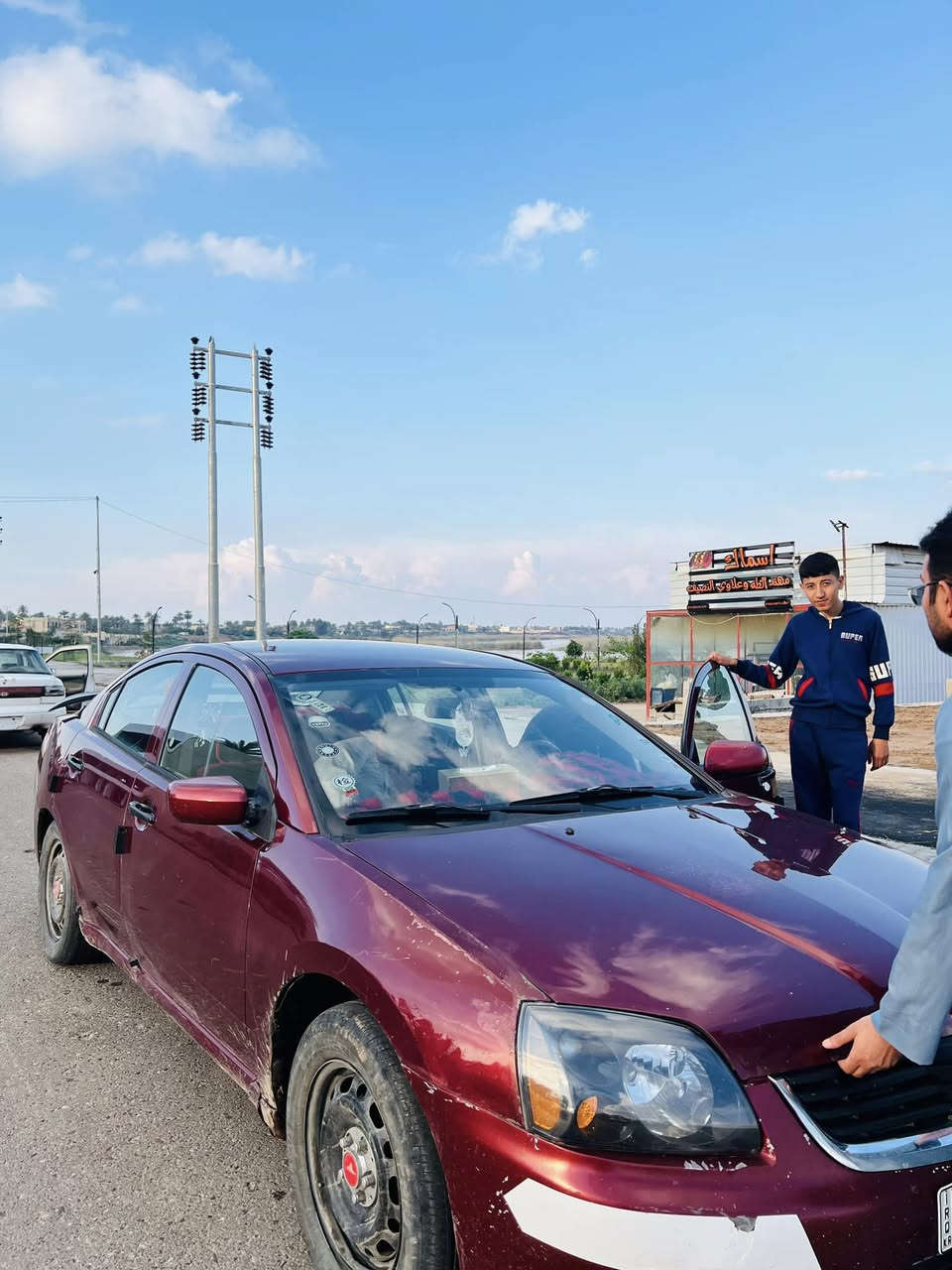 السلام عليكم 
گلنت 2007 حره 
رقم سليمانيه دولي شرط التحويل محرك گير كفاله صدر تايرات جدد صبغ اربع قطع اثر شخوط مكان السياره صلاح الدين قضاء الضلوعيه تفاصيل اتصل لاتراسل للاستفسار ***********1
