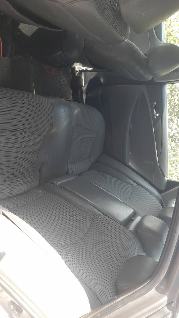 السلام عليكم للبيع سوناتا فول مواصفات وارد أمريكي موديل 11 السعر 110 وبيهه مجال رقم الهاتف ***********
