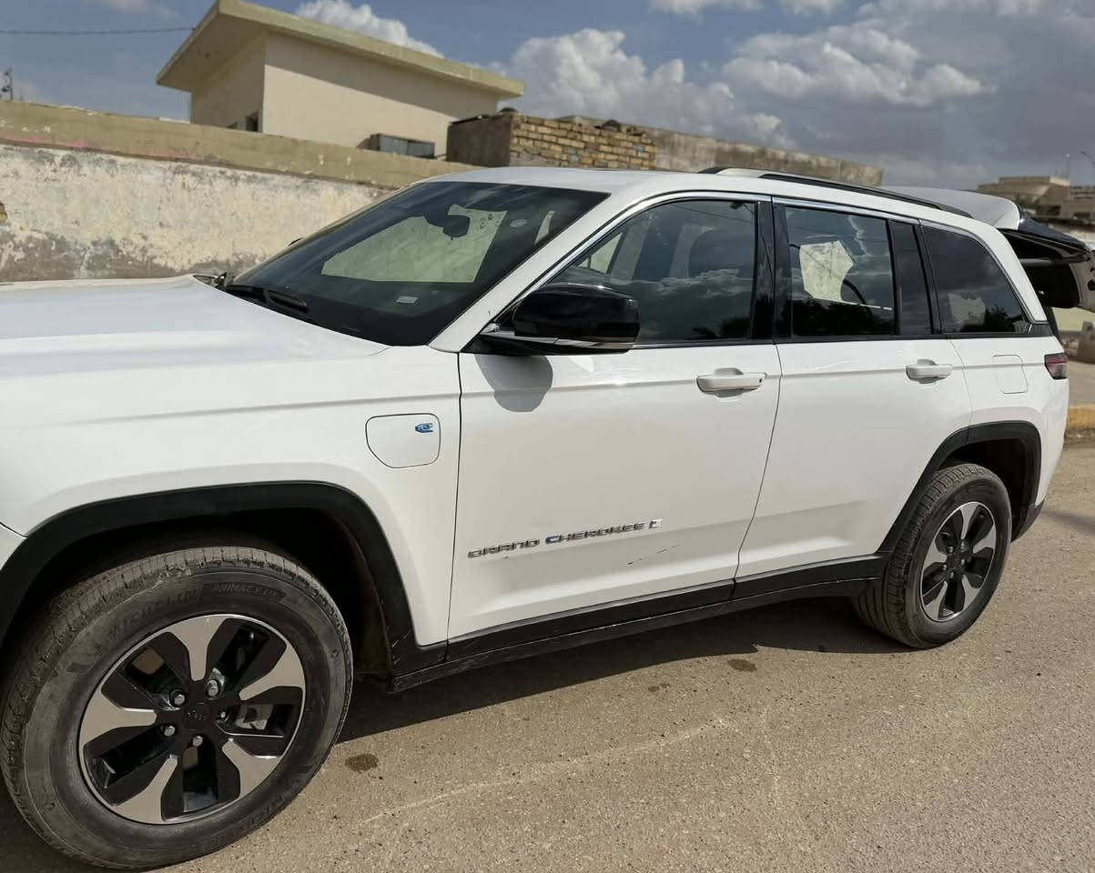 جيب كراند شيروكي ( 4xe هايبرد ) لمتدد

Jeep Grand cherokee  2024

محرك : 2000 تيربو +هايبرد +كهرباء

ماشية : 37   الف ميل

حاله الايرباك : سليم 💯

المواصفات :

 

لمتدد 

١- بانوراما 

٢- بصمة تشغيل وابواب وتشغيل عن بعد

٣- صندوق كهرباء 

٤- مقاعد جلد + كهرباء + خزن ميموري

٥- تدفئة سترين + مقاعد

٦- خمسة راكب 

٧- رادار 360 درجة 

٨- تحديد مسار 

٩- حساسات خلفية 

١٠- تبريد قطعتين 

١١- خمس انضمة قيادة 

١٢- دفع رباعي. 

١٣- كير موس 

١٤- هاند بريك بصمه 

١٥- شفتات ستيرن 

١٦- لايتات لد 

١٧- هيترات في الكشن 

١٨- ستيرن كهرباء +فول تحكمات 

وبعد بيها هواي مواصفات 
السيارة كلش حلوة ونضيفه 

السعر : 290$

رقم الهاتف : ***********  واتساب واتصال
