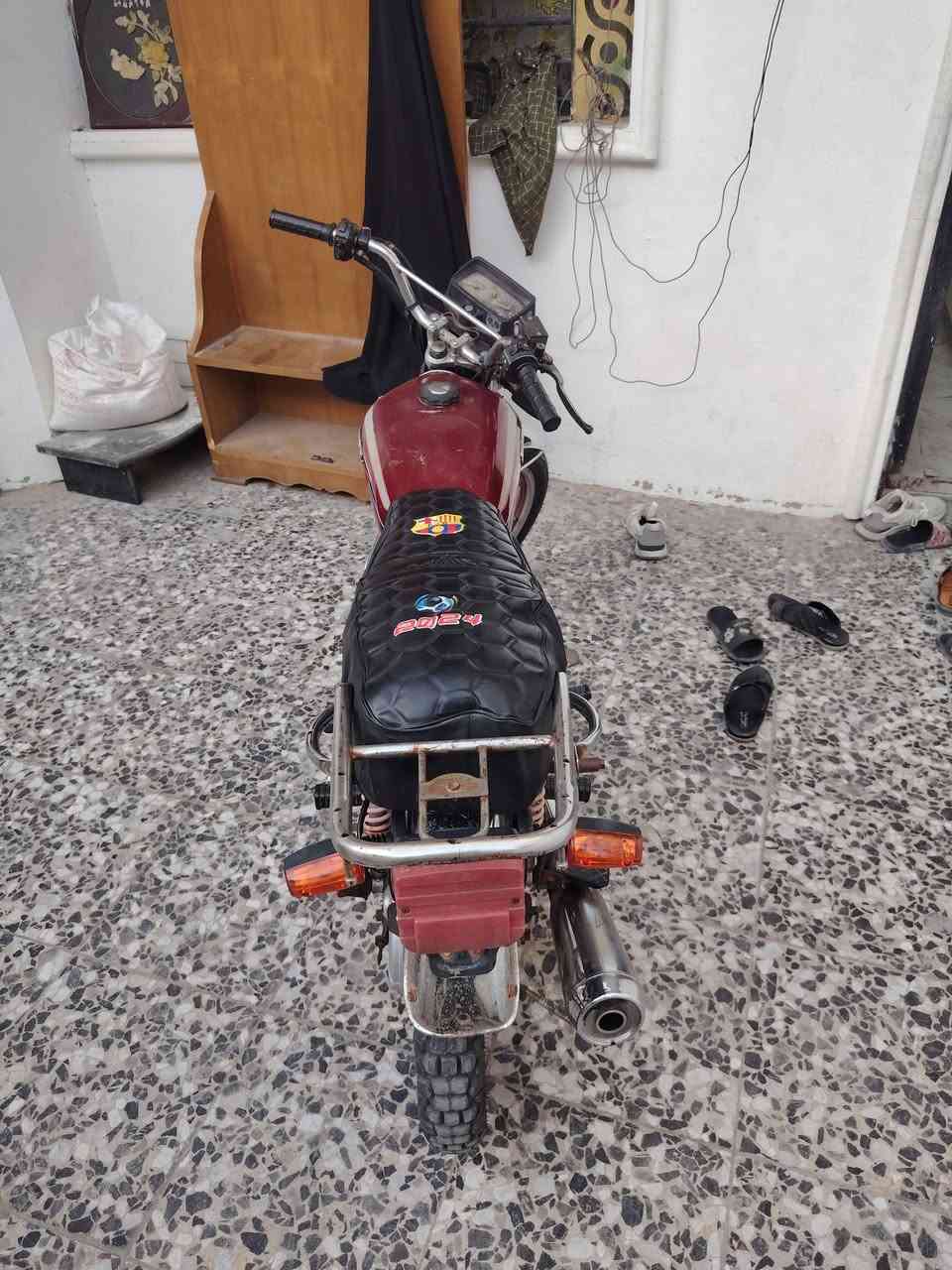 سيفان مديل ٢٠ كفاله عامه ٤٠٠ وبيها مجال حك جيتك يعني كلش قليل بغداد الشعله الخطيب الزراعي ***********
