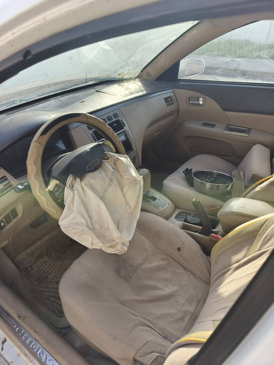 ئەم ئۆتۆمبێلە بۆ فرۆشتن
شێری تیگۆ مۆدێل 2013 تحویل وکالە 
ئەو دعمەی هەیە بە دعم دەفرۆشم نزیکەی10ورقە غەرامەی لەسەر رەقەم هەولێرە 
 نرخی  35ورقە کمێ مجاڵ 
هەر کەسێک کریارە دەتوانێ پەیوەندی بکات
 ناو نیشان قەزای بەردەڕەش 
***********
