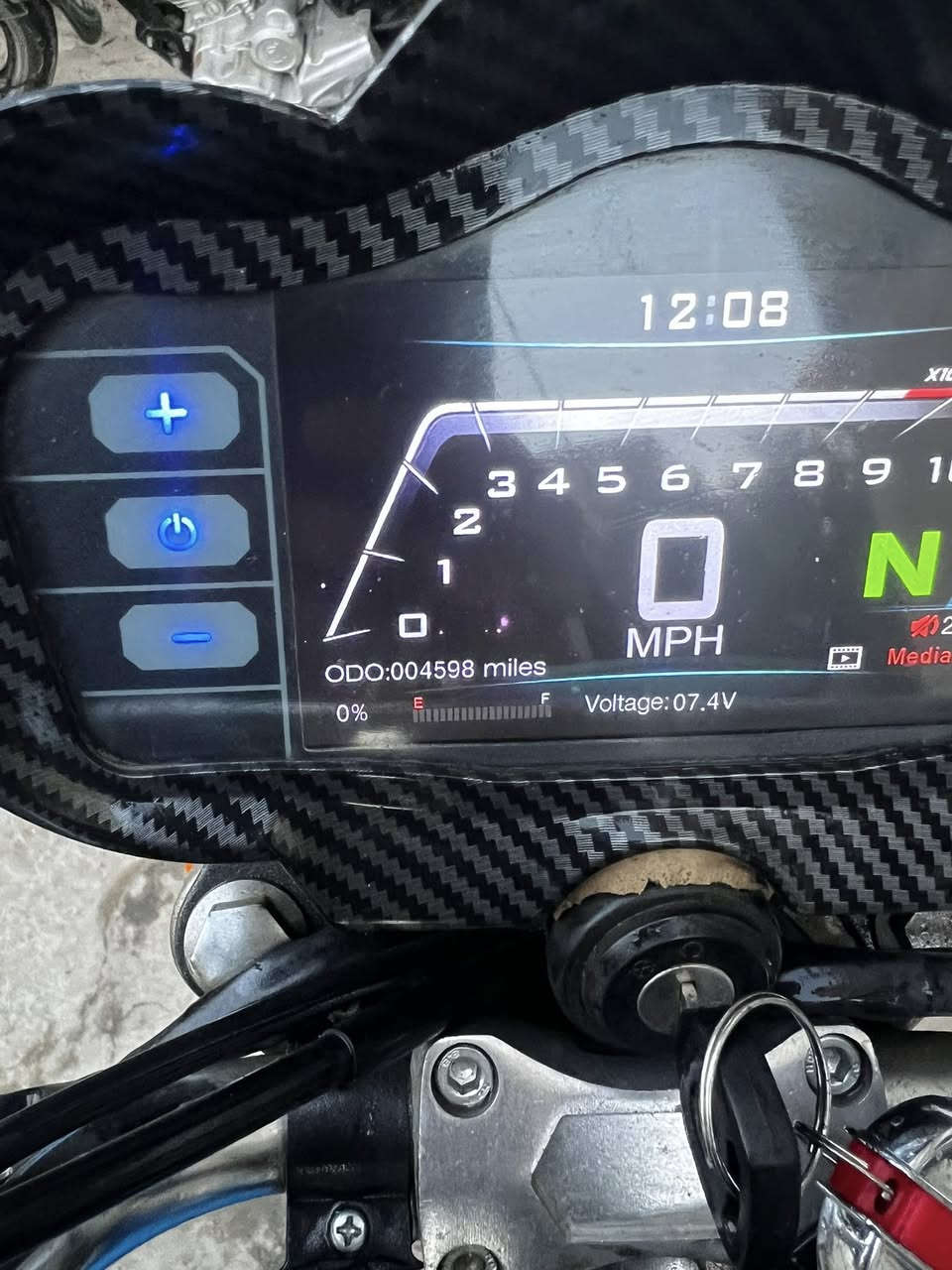 سلام عليكم دراجه يرانيه ٥ كير 2025 مكينه ٢٠٠ cc ماشيه اقل الف دراجه جديده شغاله من طول للطول مكاني بغداد جديده سعر ٨٥٠ الف بيه مجالي ***********
