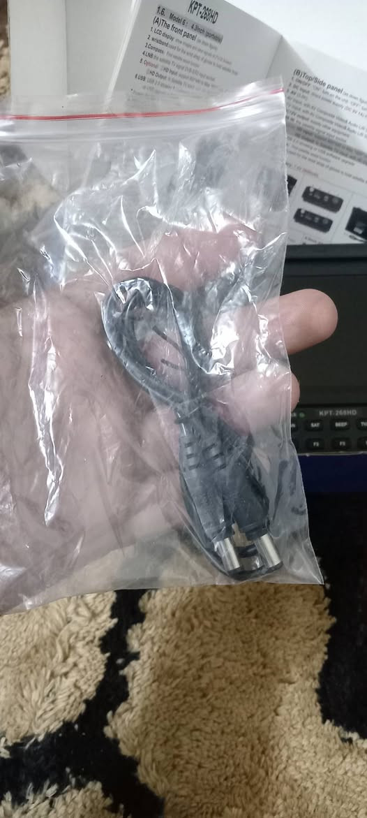 فايندر نوع KPT  للبيع غير مستخدم مع كامل الملحقات
جهاز راقي عن تجربه ويستخدم لفحص ونصب الكامرات ايضا *********** سعره كلش، مناسب
