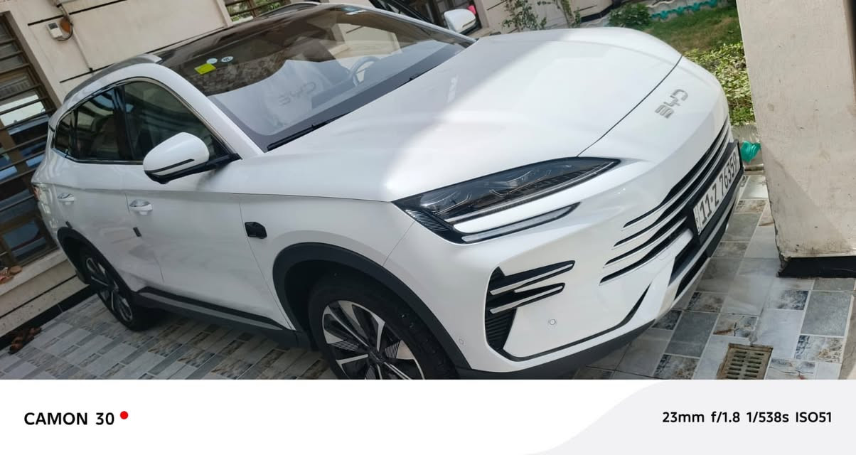 سونك باس اعلى مواصفات فلاكشب  السياره ماشيه الف فقط بعدة زيرو و صار وياي هذا الحادث جداً بسيط عمرته و جاهزه للبيع تئكد من سعره و اجمع معلومات يله تتصل  *********** مكاني بغداد العامريه
