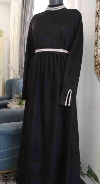 اهلا وسهلا بكم ..
خياطة دانتيل... 
لخياطة الملابس النسائية 
وخياطة كافة المفروشات
وتقريم الملابس 
موبايل ***********
حديثة - حي المعلمين
