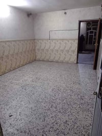 دار للايجار المساحه ١٠٠متر طابق ارضي يحتوي على استقبال كبيره حولي مطبخ...