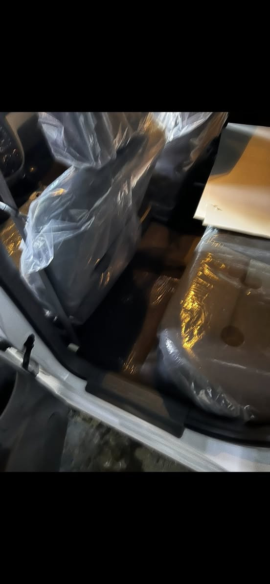 سلام عليكم ابتره لبيع شركه عام سياره مكفول كفاله عام ماشيه82 حقيقي سبير مانزل بسمي رقم بغداد ***********
