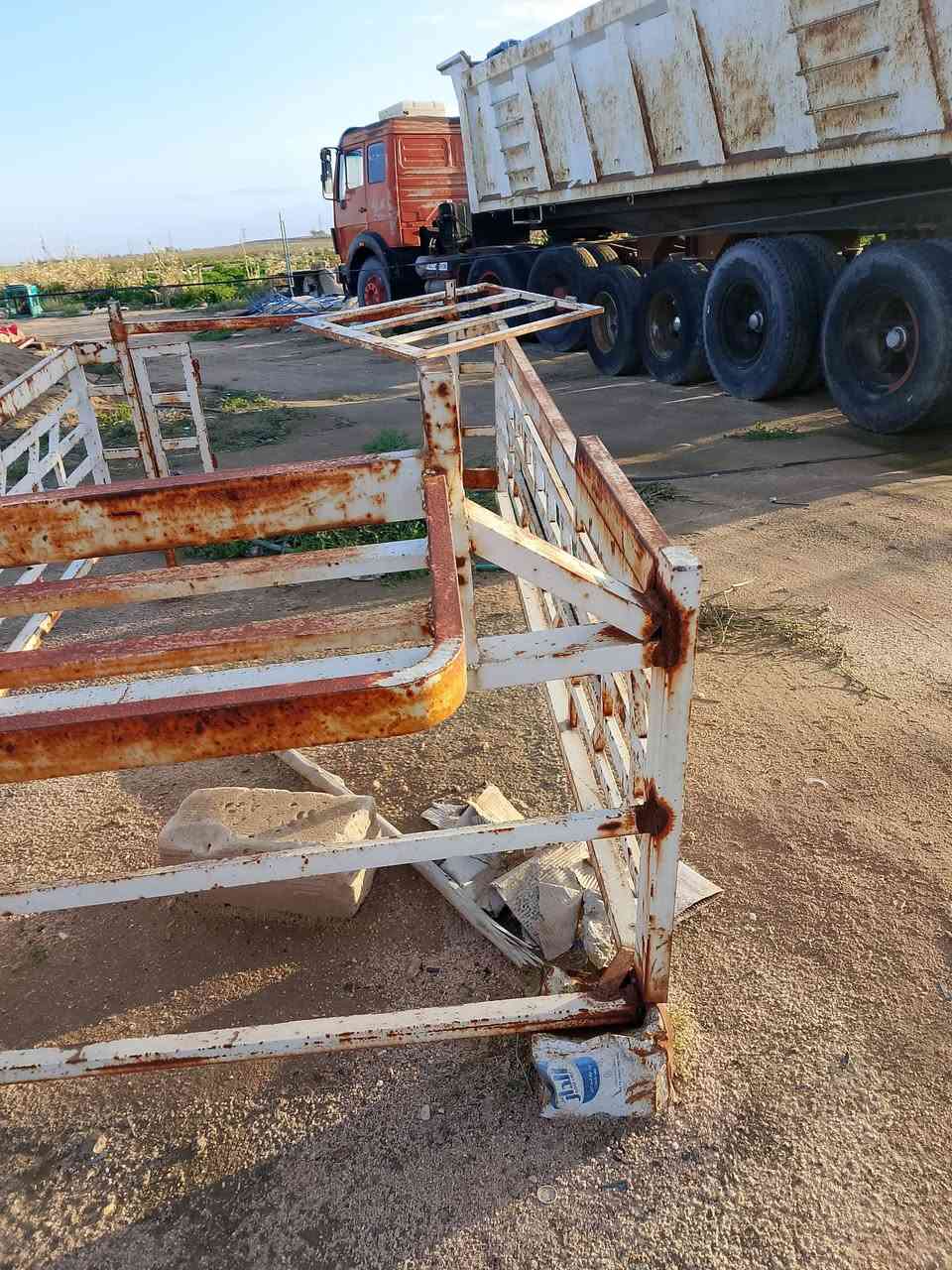 محجر كيا نثيه للبيع العنوان كربلاء  عوزة صبغ المحجر تزگام  السعر اتصل ع الرقم ‏‪‏‪0780 968 4117‬‏
