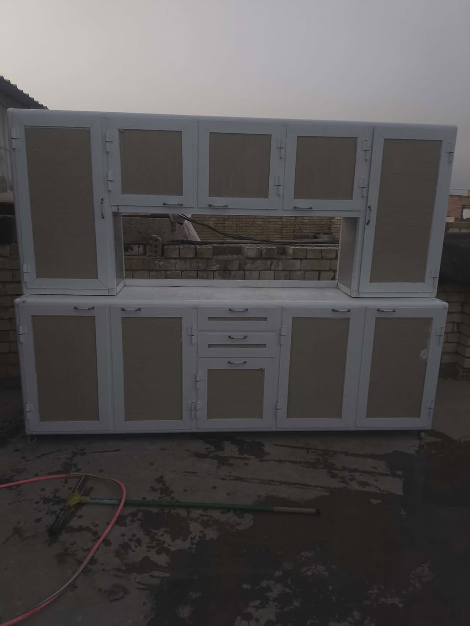 سلام عليكم اخوان كاونتر الامنيوم بعده جديد ما بيه اي ضرر 
مكاني حي رسول 
رقم ***********
سعره ب 300)مجدي عبد
