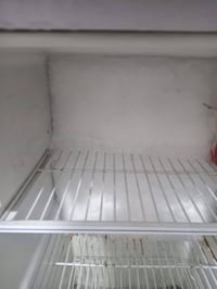 ثلاجه 9قدم عارضه 150.  / 07703081509