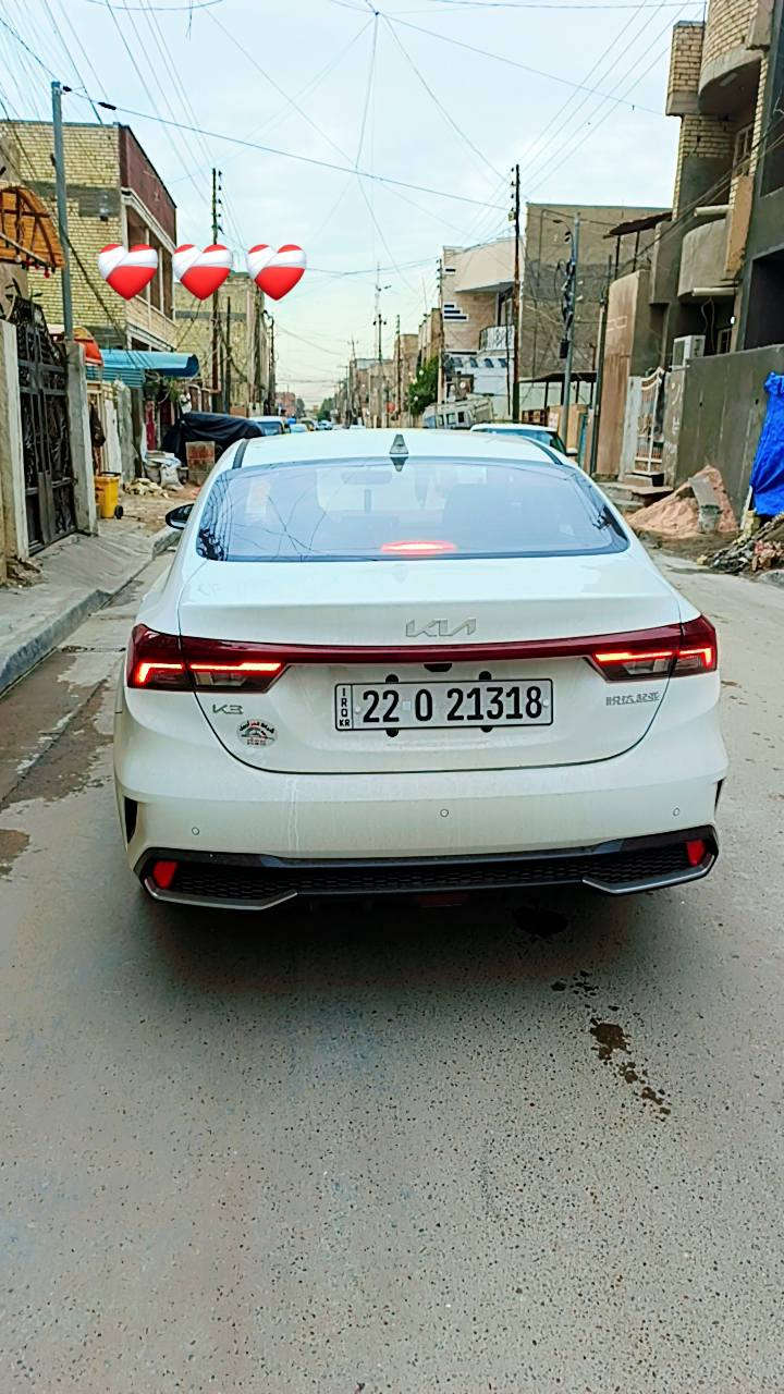 K3 موديل 2025سياره ماشيه 1800 سياره زيرو على وضع الشركه مصالي سبوع من ماخذها سياره بيها صخه مثل ماموضح بصوره ابيعها على طختها سياره باسمي تحويل ثاني يوم للستفسار لاتصال على رقم *********** مكان السياره بغداد الشعب عارضها 145
