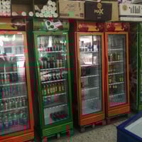 خمس عارضات اخو الجديد قيم بما يرضي الله واخذهن رقمي ٠٧٧٢٧٧٢٣٩٤٩